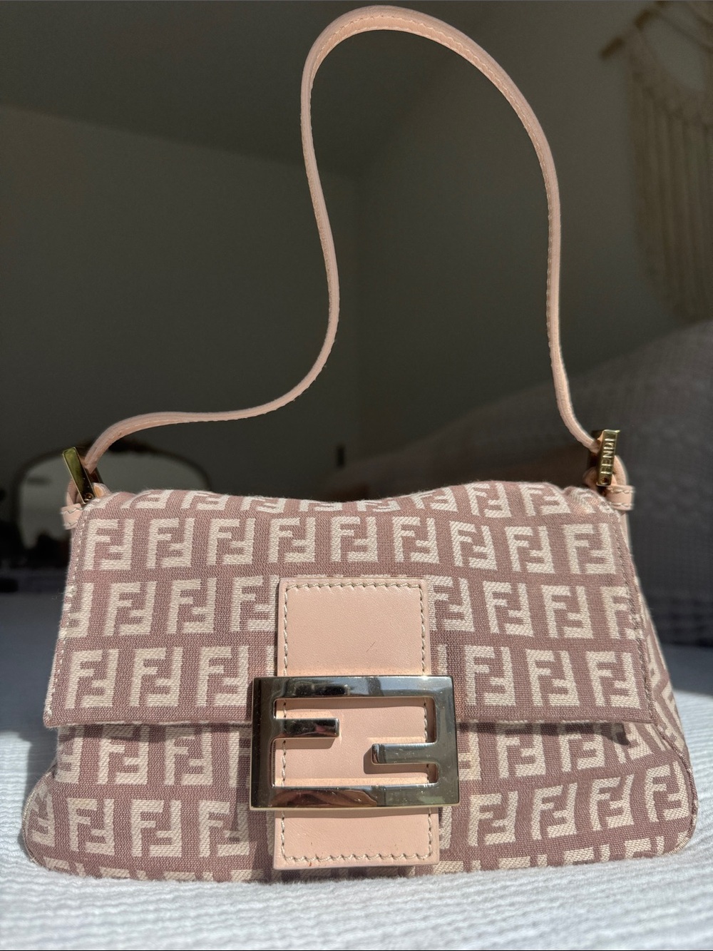 Vintage Fendi Baguette Shoulder Bag | Rare Y2K, Authentic w/ COA - Picture 10 of 15